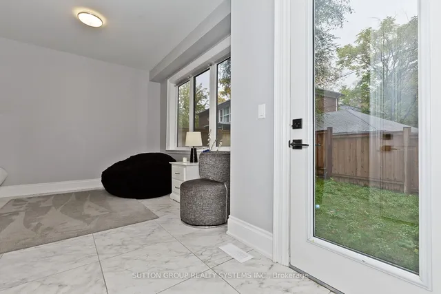 Additional image 11 of 15 Old Oak Dr