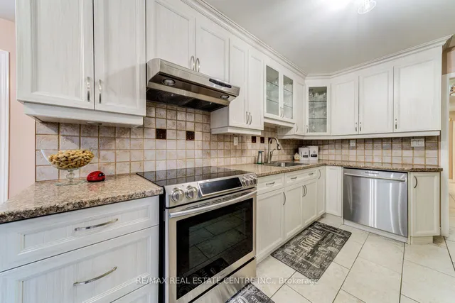 Additional image 13 of 106 Havelock Dr