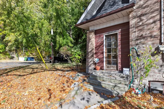 Additional image 37 of 39 Oakwood Ave