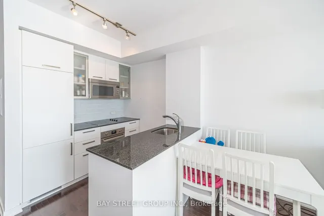 Additional image 9 of 12 York St Unit 5003