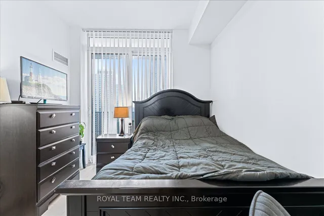 Additional image 25 of 8 Eglinton Ave Unit 1910