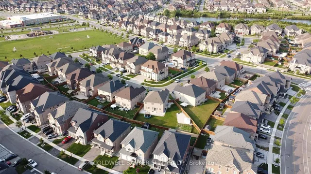 Additional image 3 of 16 Archway Tr