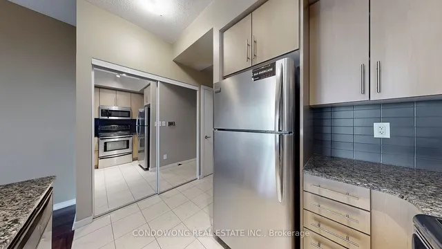 Additional image 12 of 65 Bremner Blvd Unit 3402