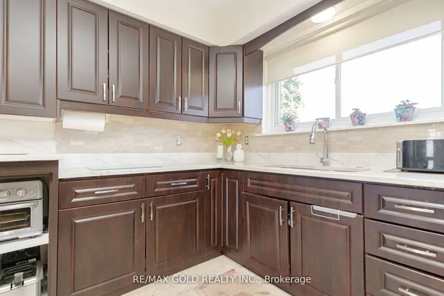 Additional image 32 of 9 Dunster Cres