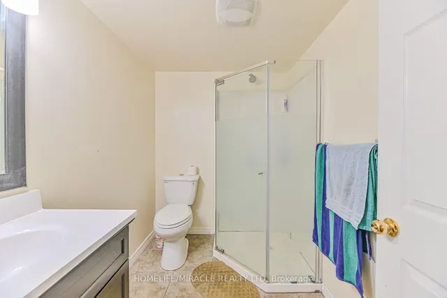 Additional image 35 of 169 Crystal Glen Cres