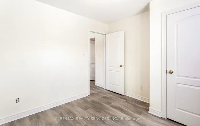 Additional image 29 of 31 Hollingsworth Circ