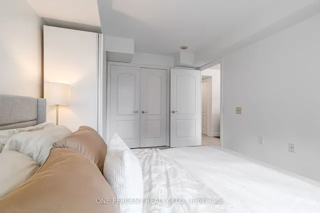 Additional image 16 of 21 Hillcrest Ave Unit 1105