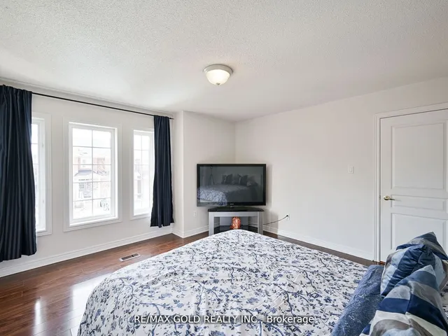 Additional image 26 of 25 Maverick Cres