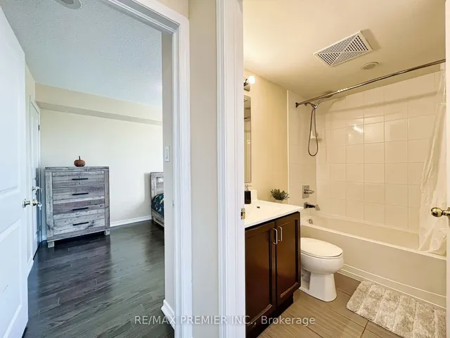 Additional image 26 of 9 George St Unit 811