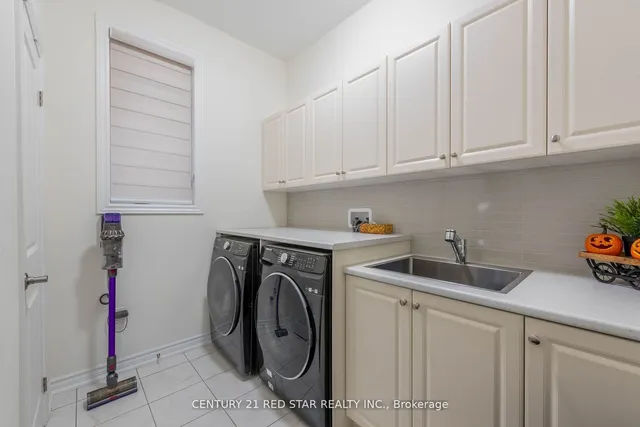 Additional image 15 of 1 Goodview Dr