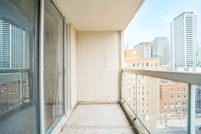 Additional image 28 of 43 Eglinton Ave Unit 1708