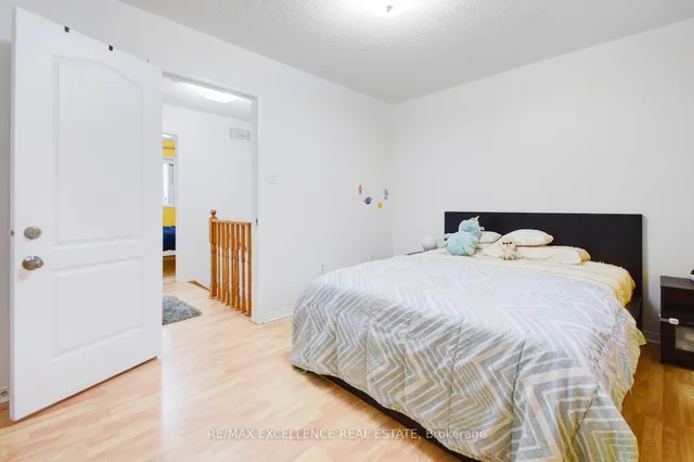 Additional image 24 of 54 Whiteface Cres