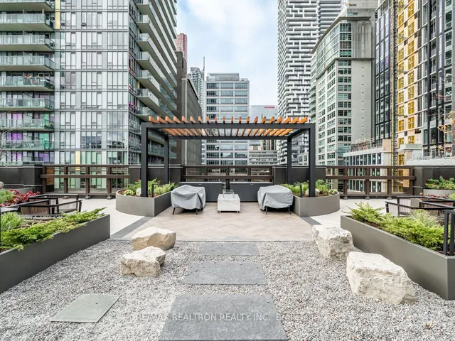 Additional image 28 of 55 Lombard St Unit 613