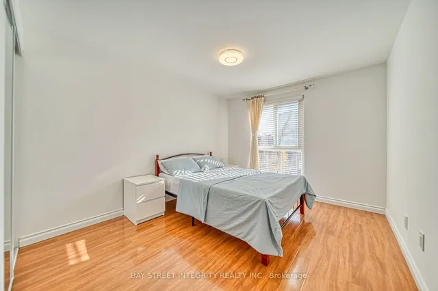 Additional image 19 of 100 Rusty Crestway