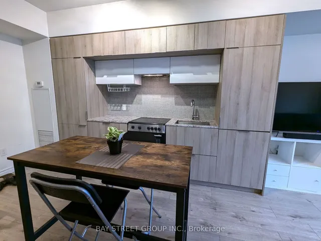 Additional image 5 of 159 Dundas St Unit 712