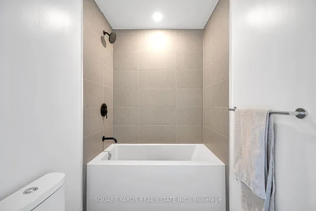 Additional image 25 of 270 Dufferin St Unit PH01