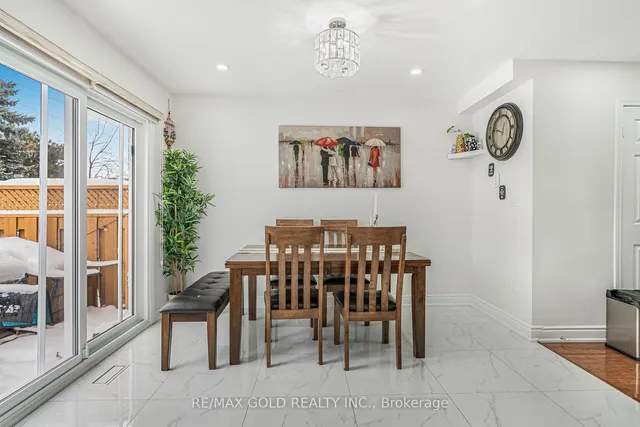 Additional image 18 of 95 Mount Fuji Cres