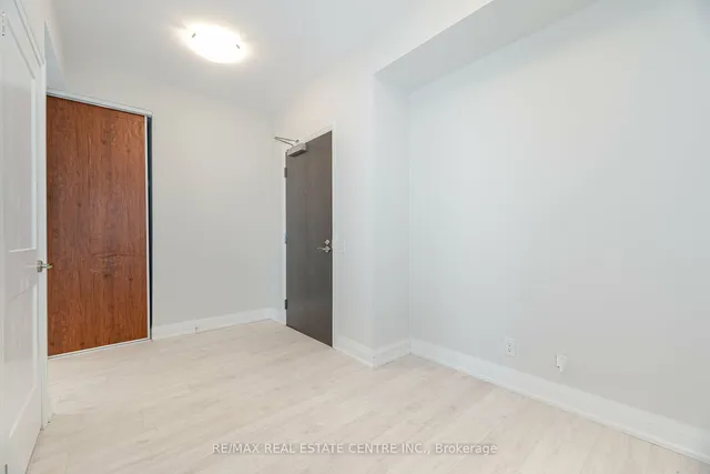 Additional image 7 of 15 Lynch St Unit 2101