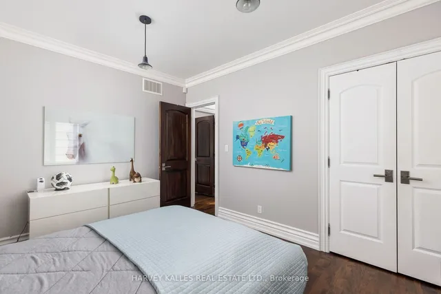 Additional image 25 of 165 Armour Blvd