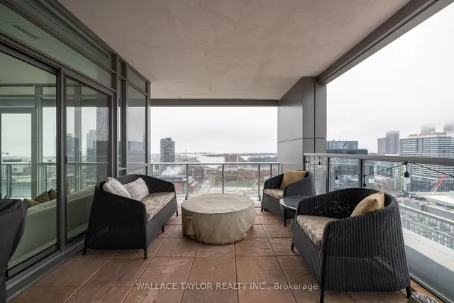 Additional image 16 of 120 Parliament St Unit PH 2404