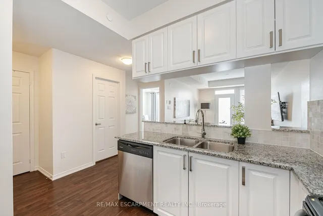 Additional image 10 of 54 Sky Harbour Dr Unit 105