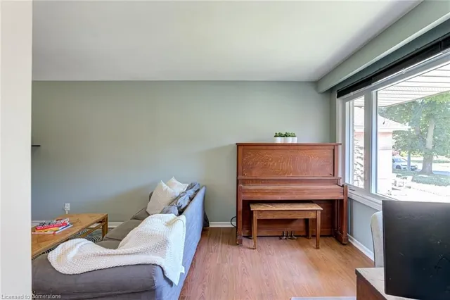 Additional image 19 of 108 Corby Cres