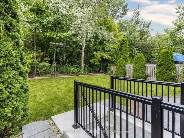 Additional image 35 of 64 Showboat Cres