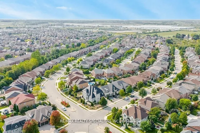 Additional image 39 of 2 Belleville Dr