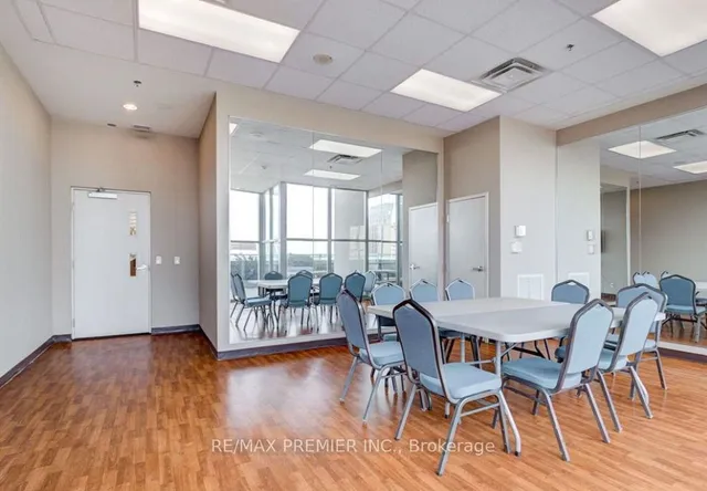 Additional image 32 of 9 George St Unit 811