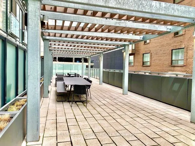 Additional image 16 of 28 WELLESLEY St Unit 202