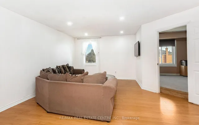 Additional image 16 of 34 Corkett Dr