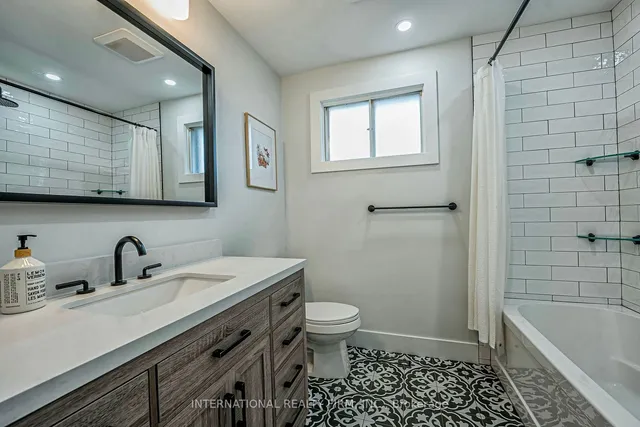 Additional image 11 of 26 Dellbrook Cres