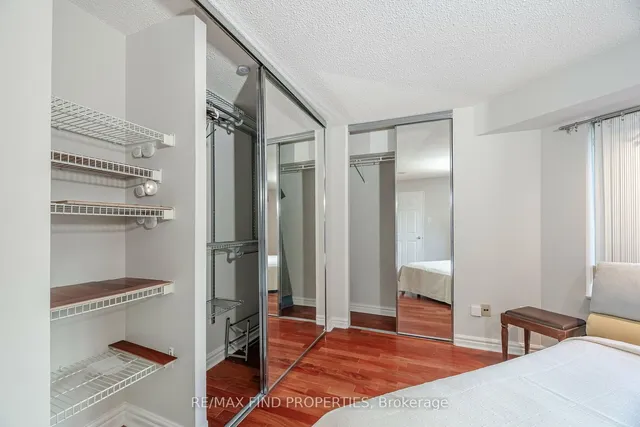 Additional image 22 of 33 University Ave Unit 1501