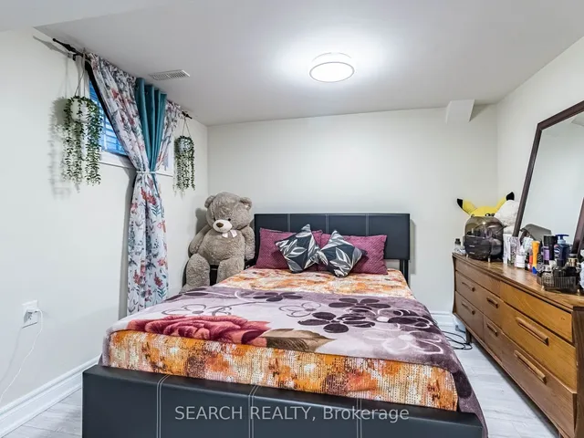 Additional image 36 of 194 Simmons Blvd