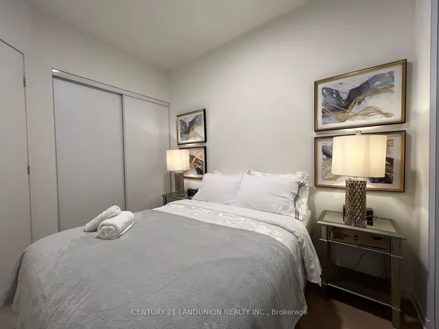 Additional image 3 of 138 Downes St Unit PH112