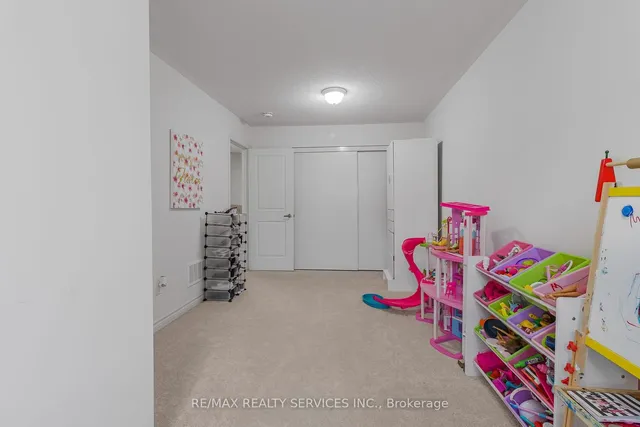 Additional image 23 of 50 Edinburgh Dr Unit 26