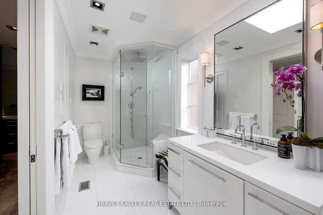 Additional image 31 of 112 Hazelton Ave