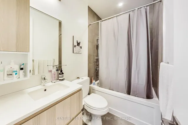 Additional image 22 of 36 Park Lawn Rd Unit 203