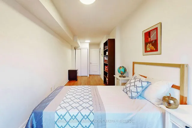 Additional image 34 of 60 Carr St Unit Th5