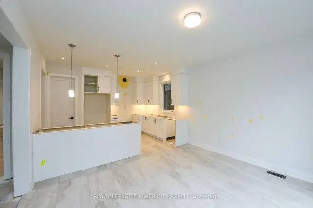 Additional image 12 of 2 Dolomite Dr