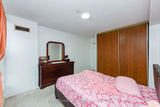 Additional image 17 of 18 Knightbridge Rd Unit 2005