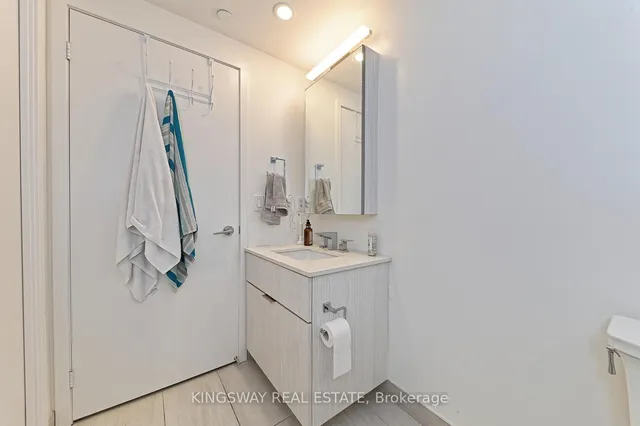 Additional image 22 of 25 Richmond St Unit 221