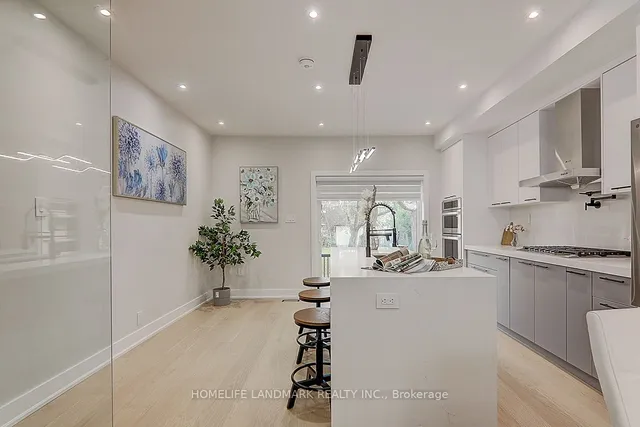 Additional image 24 of 643 Beresford Ave