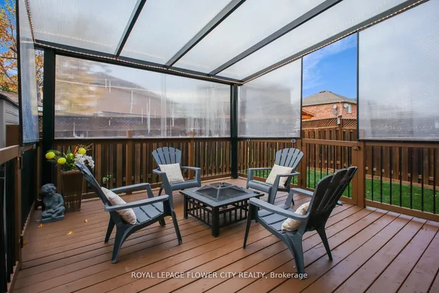 Additional image 34 of 50 Lockheed Cres