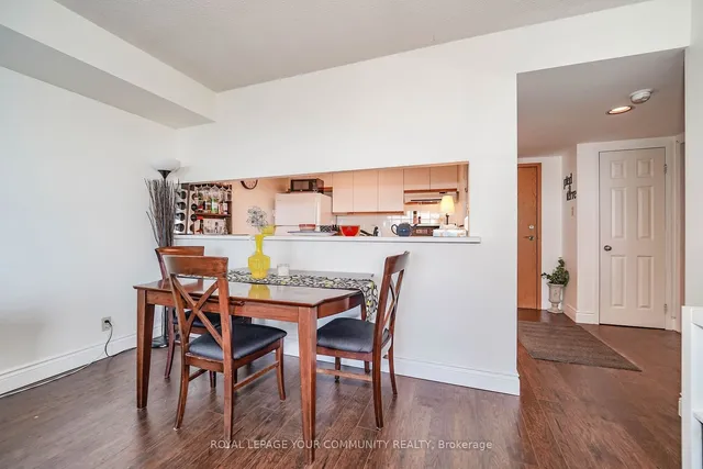 Additional image 10 of 77 Harbour Sq Unit 1909