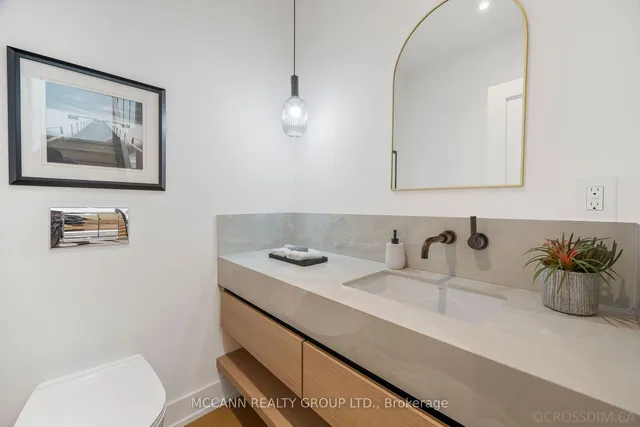 Additional image 15 of 45 Lanark Ave