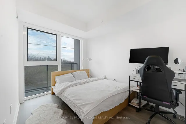 Additional image 22 of 36 Zorra St Unit 320
