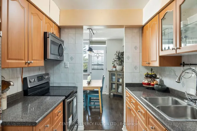 Additional image 17 of 5 Frith Rd Unit 201