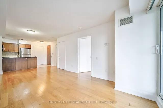 Additional image 14 of 2181 Yonge St Unit 1612