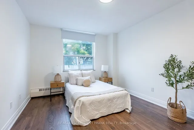 Additional image 24 of 45 Southport St Unit 212